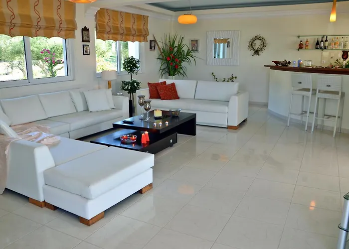 Elea And Ξενοδοχείο με διαμερίσματα Αργάσι