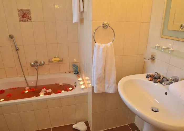 Elea And 4* Αργάσι