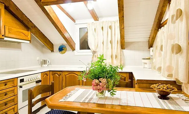 Elea And Ξενοδοχείο με διαμερίσματα Αργάσι