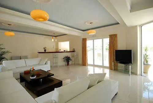 Elea And Ξενοδοχείο με διαμερίσματα