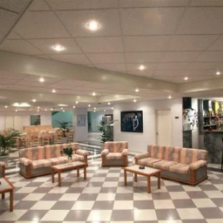 Elea And Apartahotel